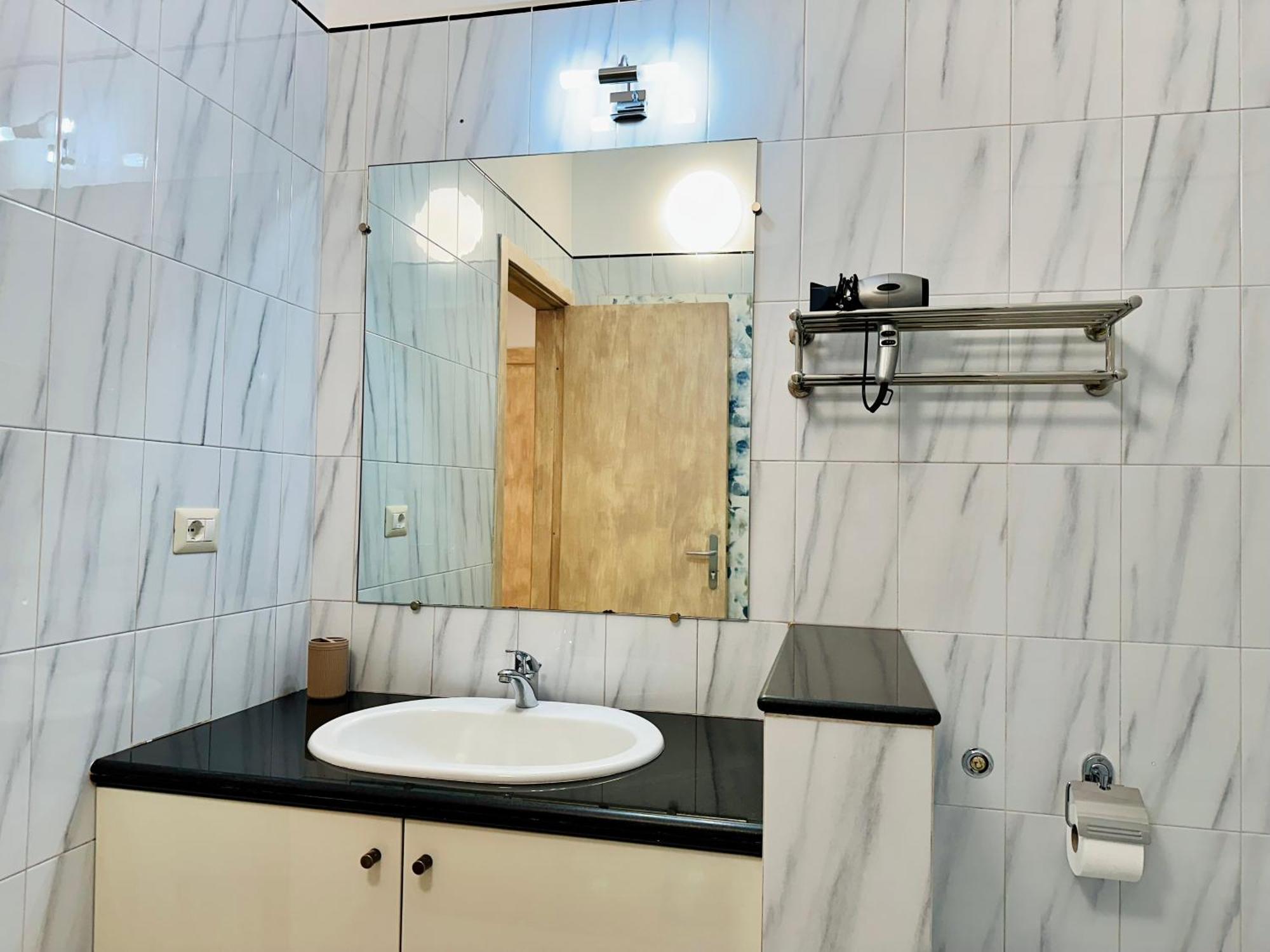 Unique Rooms In Centro Citta Bagno Privato E Climatizzatore Ragusa Exterior photo