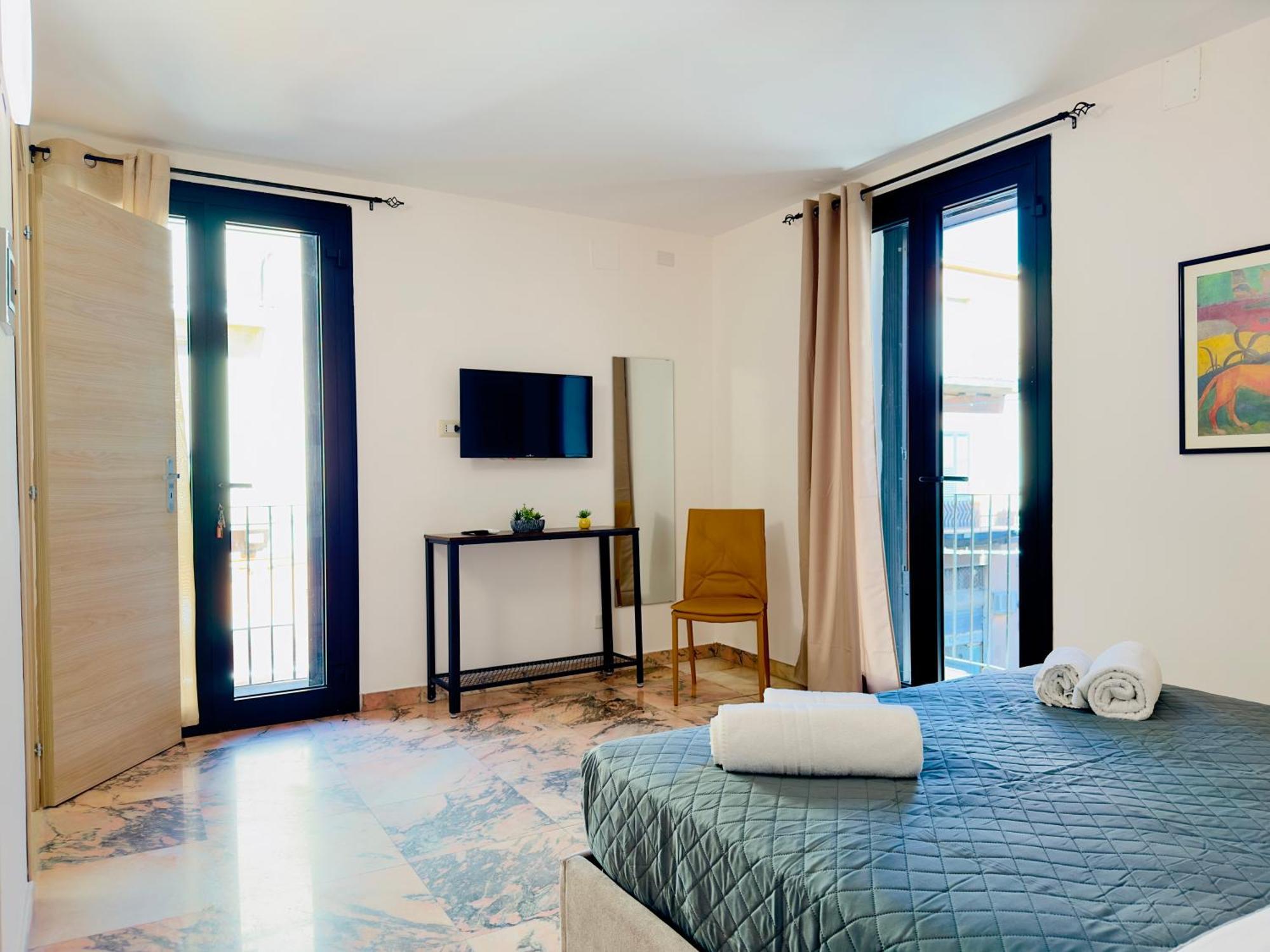 Unique Rooms In Centro Citta Bagno Privato E Climatizzatore Ragusa Exterior photo